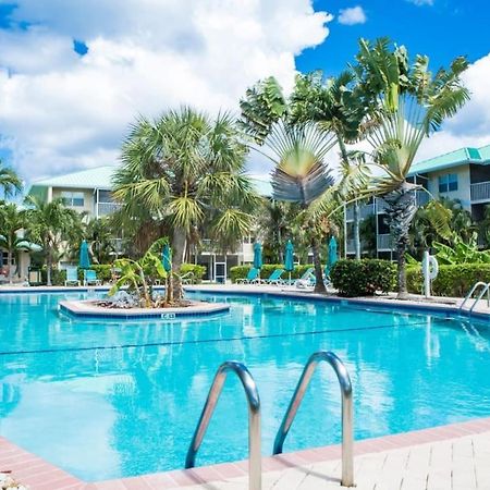 Beach Living At Plantation Village Blgs George Town Exterior photo