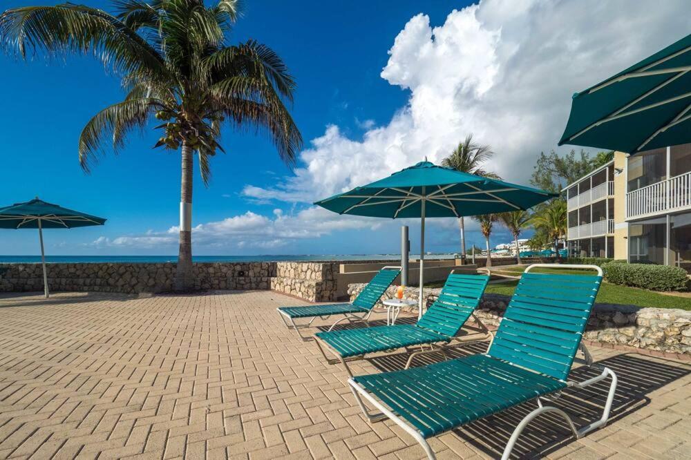 Beach Living At Plantation Village Blgs George Town Exterior photo
